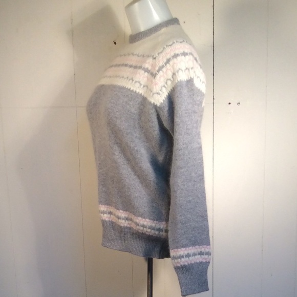 Soft wool women’s sweater made England size M - Picture 3 of 8